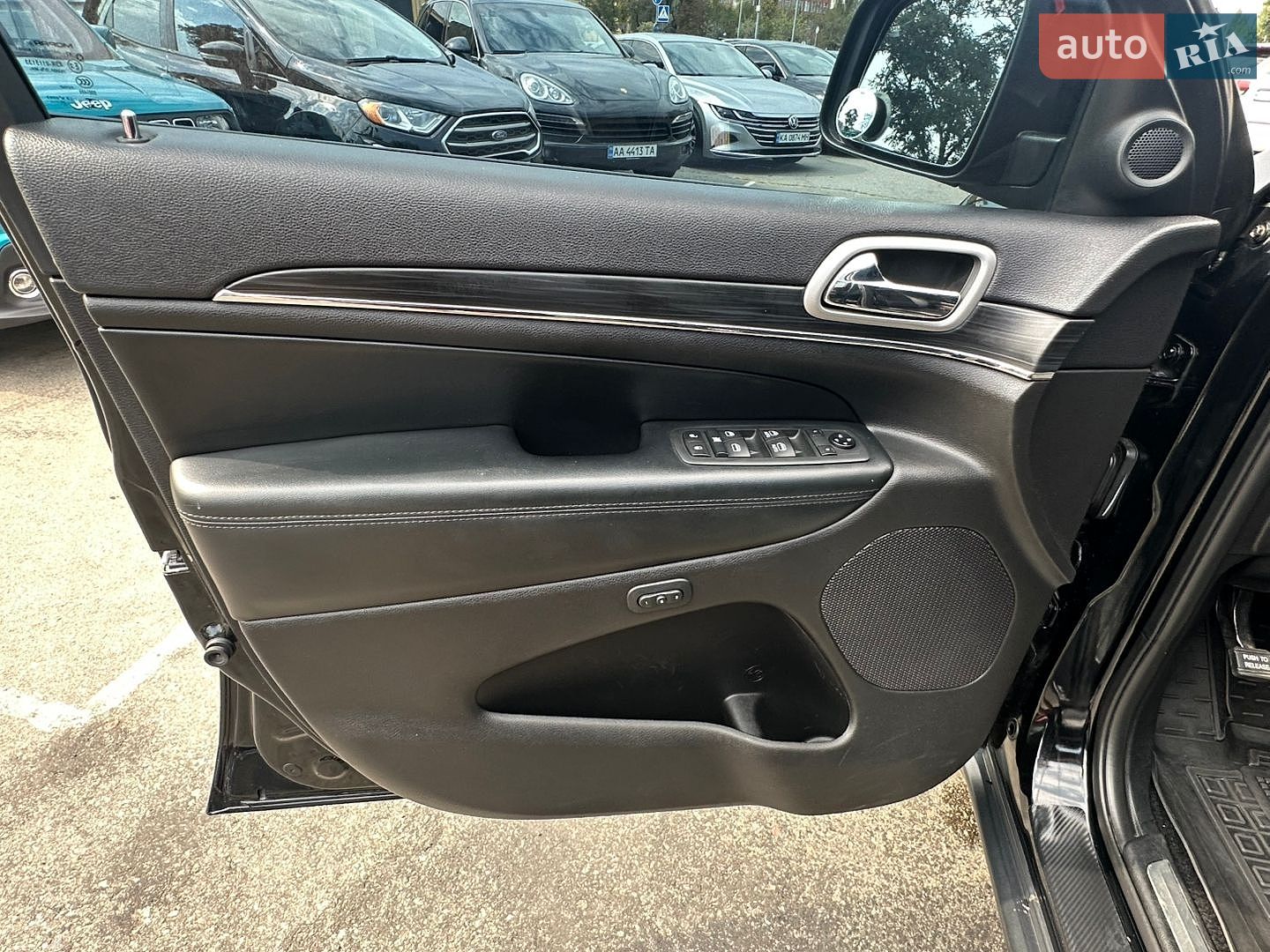 Jeep Grand Cherokee 2020 VIN 1C4RJFBG1LC422895 фото оголошення 16 з 26