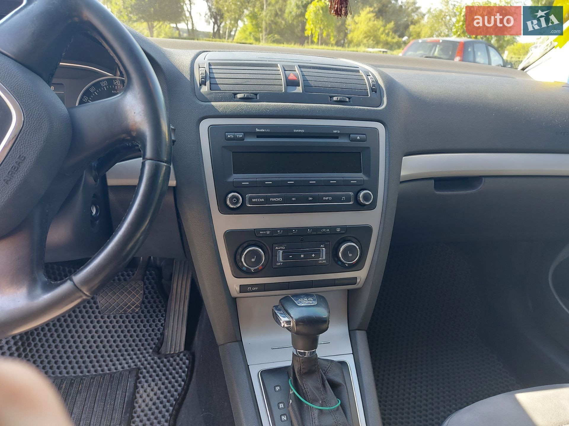 Skoda Octavia 2012 VIN TMBKE61Z1D2051656 фото оголошення 31 з 60