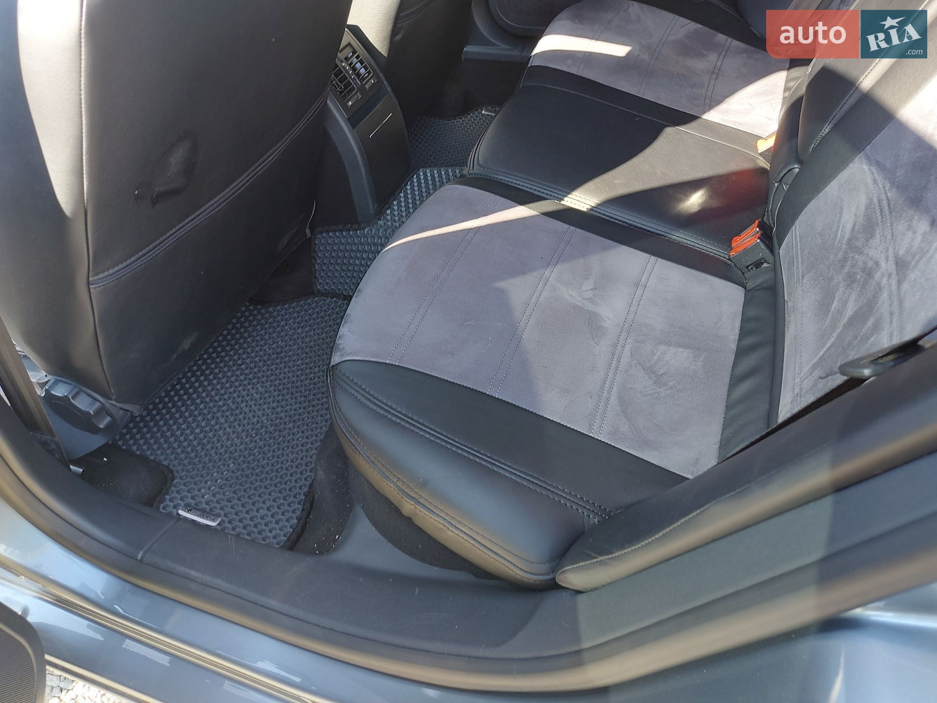 Skoda Octavia 2012 VIN TMBKE61Z1D2051656 фото оголошення 40 з 60