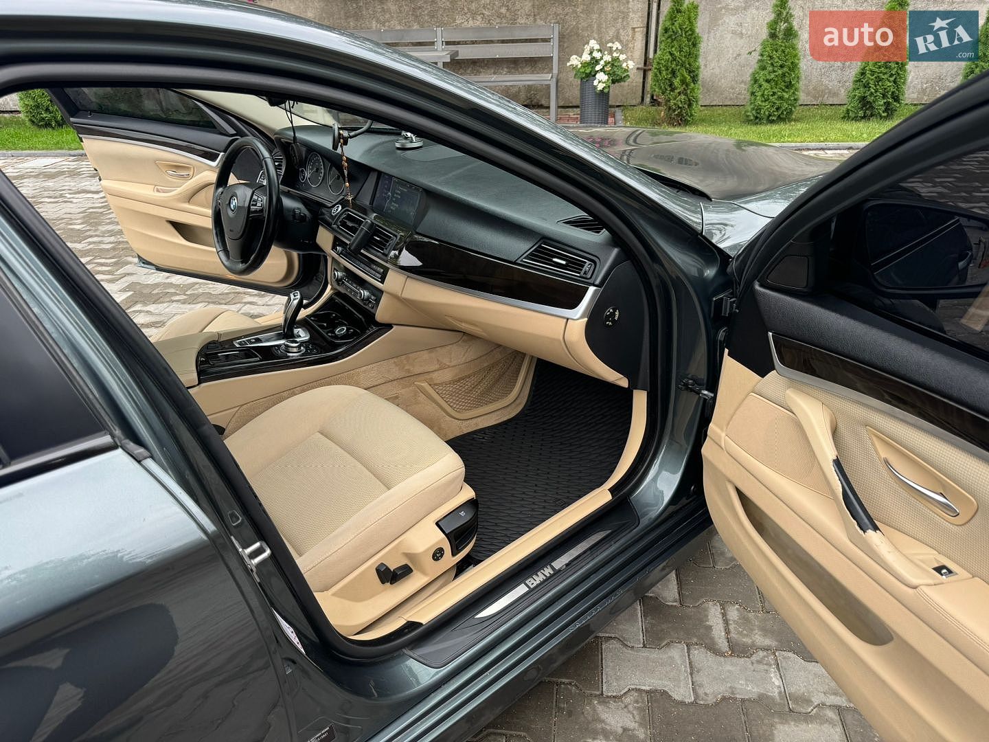 BMW 5 Series 2011 VIN WBAFW51000C515631 фото оголошення 4 з 17