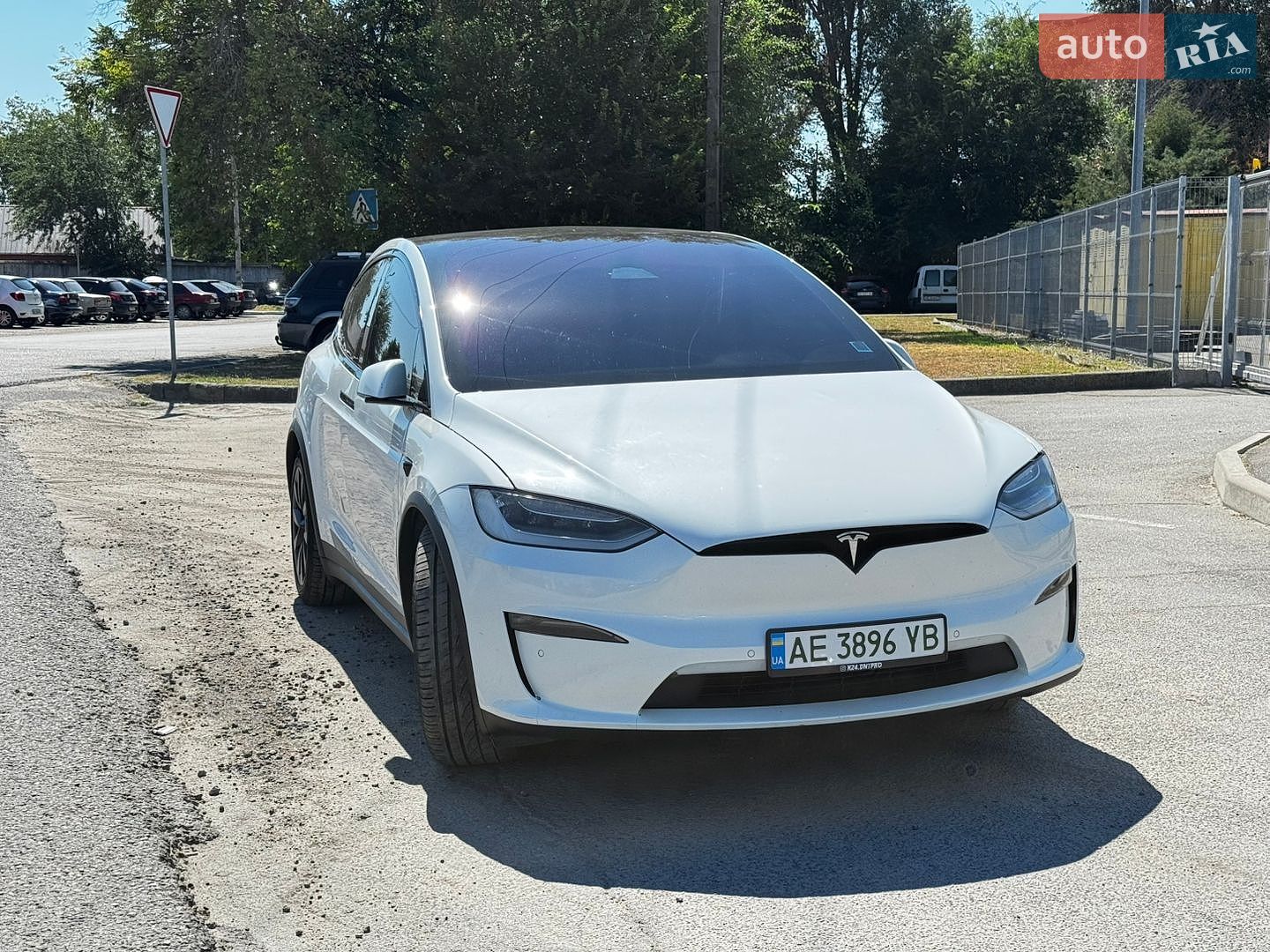 Tesla Model X 2022 VIN 7SAXCBE6XNF354943 фото оголошення 3 з 31