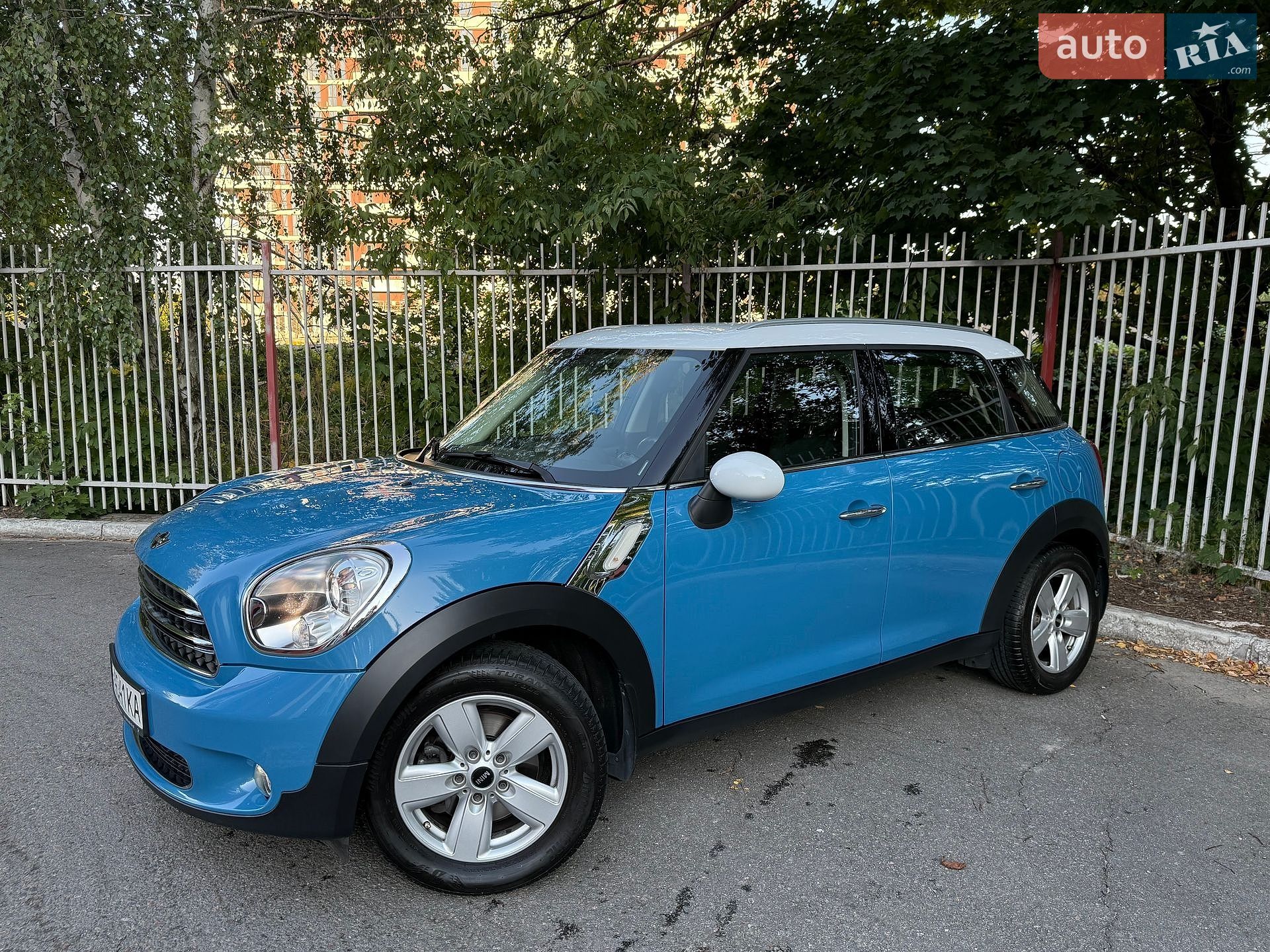 MINI Countryman 2016 VIN WMWZB31060WS63041 фото оголошення 10 з 29