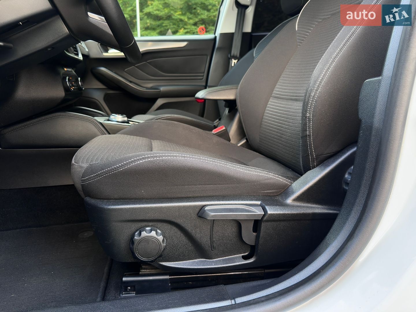 Ford Focus 2021 VIN WF0PXXGCHPMJ27104 фото оголошення 15 з 61