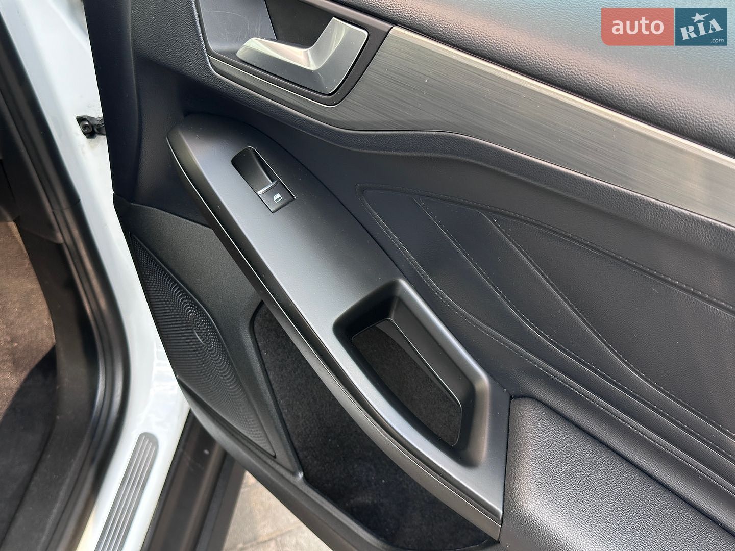 Ford Focus 2021 VIN WF0PXXGCHPMJ27104 фото оголошення 34 з 61