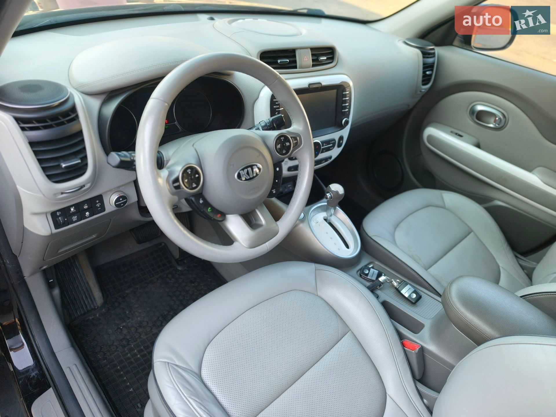 Kia Soul EV 2018 VIN KNAJX81EFJ7024425 фото оголошення 9 з 29