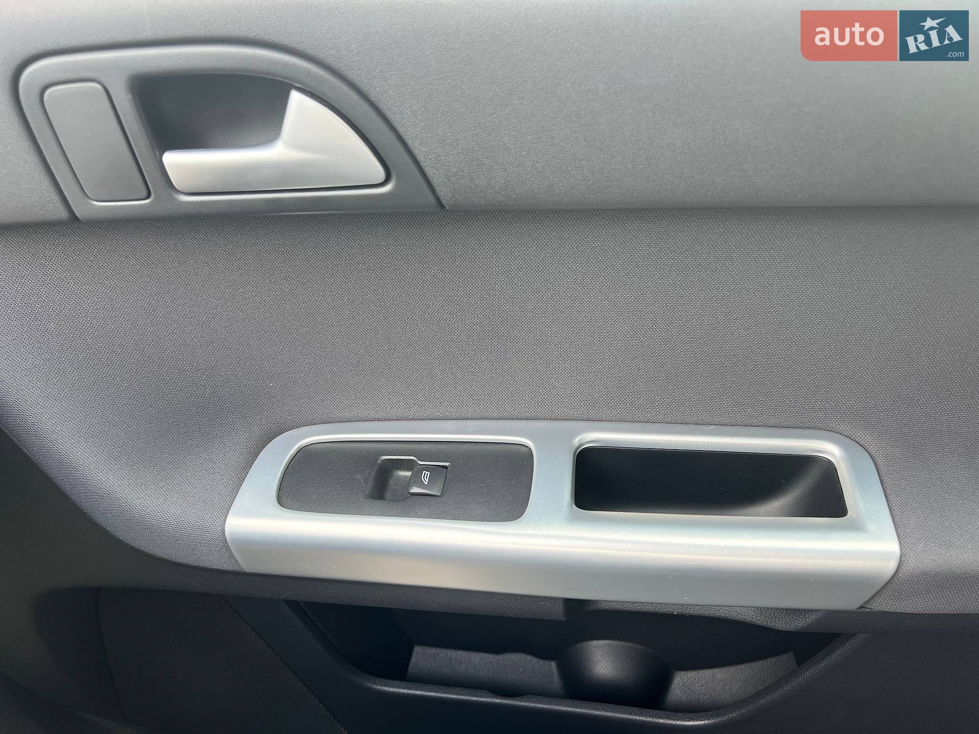 Volvo S40 2010 VIN YV1MS76E2A2511871 фото оголошення 31 з 42