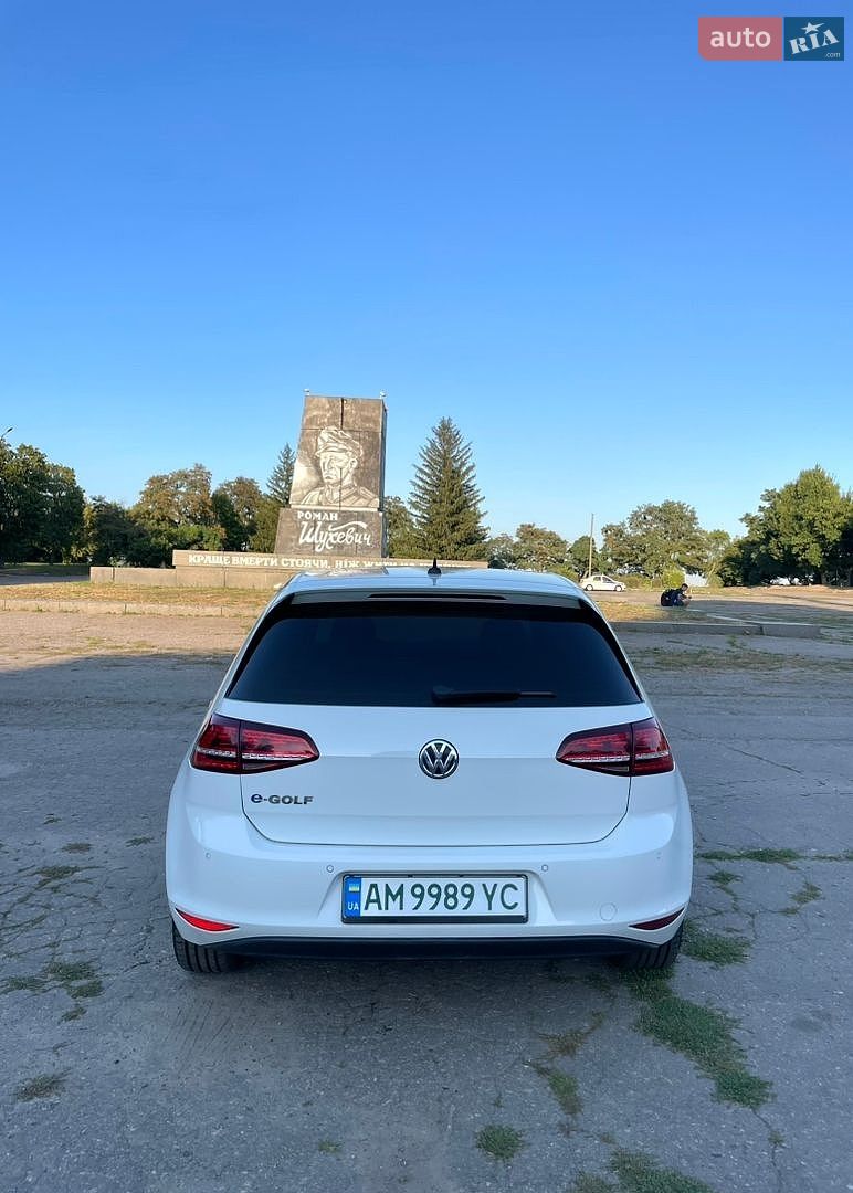 Volkswagen e-Golf 2015 VIN WVWZZZAUZGW902068 фото оголошення 4 з 21