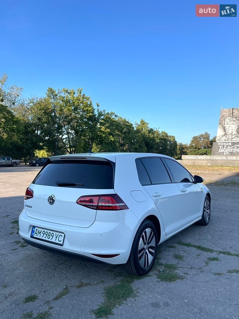 Volkswagen e-Golf 2015 VIN WVWZZZAUZGW902068 фото оголошення 5 з 21