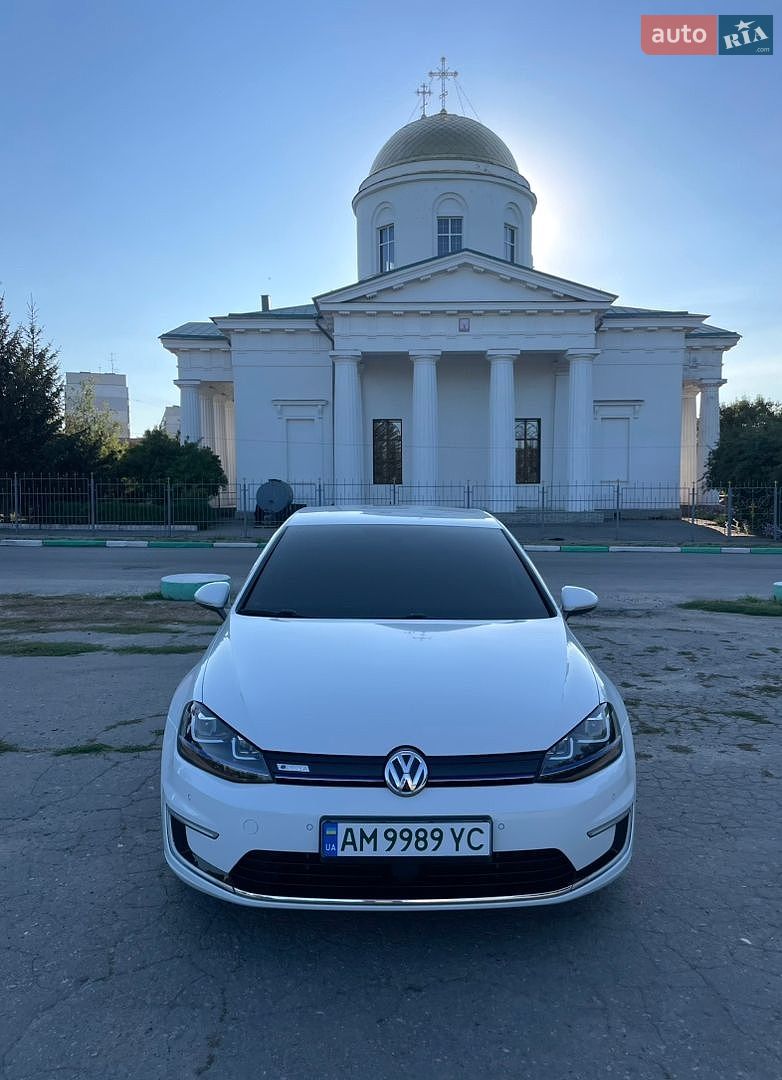 Volkswagen e-Golf 2015 VIN WVWZZZAUZGW902068 фото оголошення 8 з 21