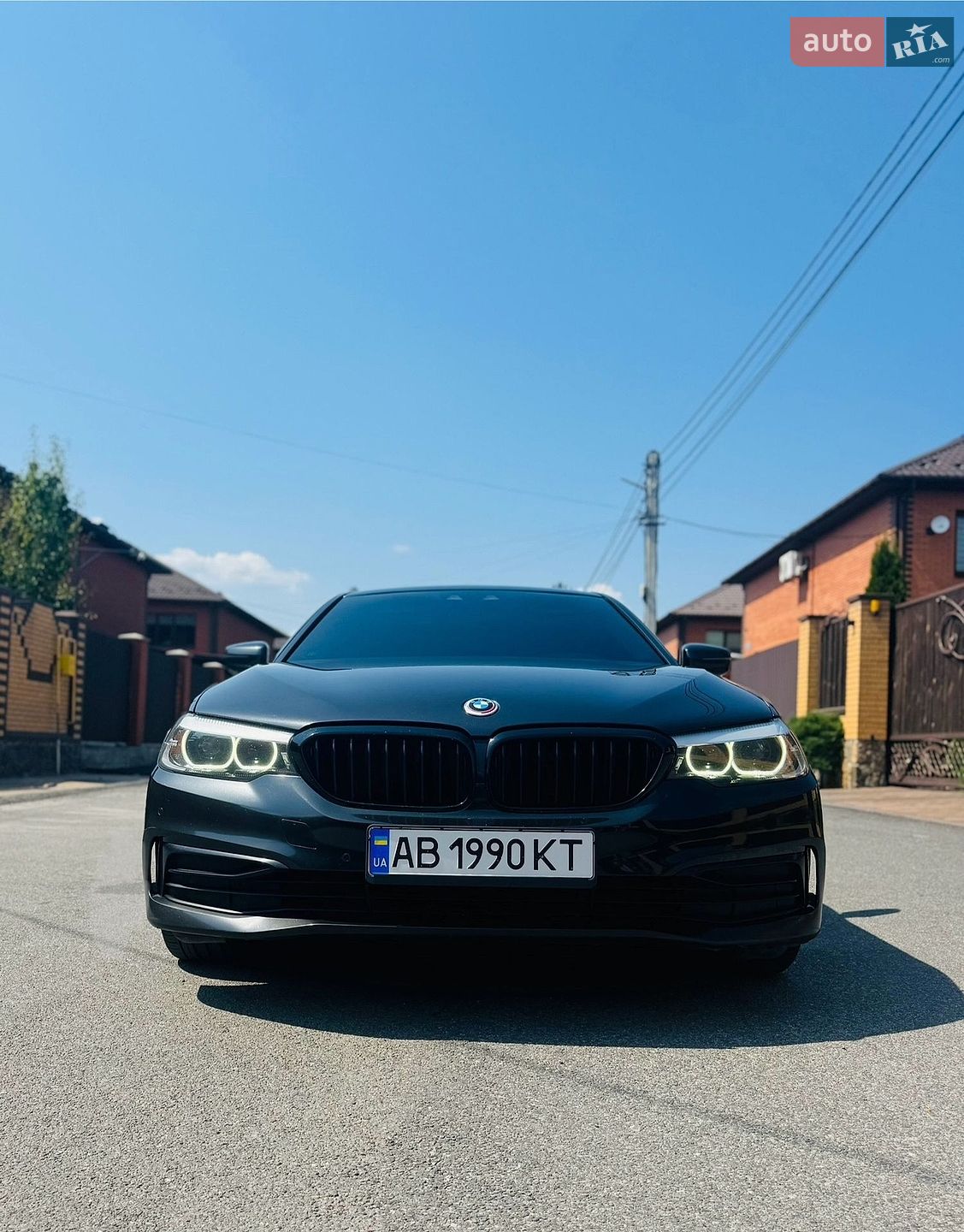 BMW 5 Series 2018 VIN WBAJA7C50KWW19468 фото оголошення 12 з 31