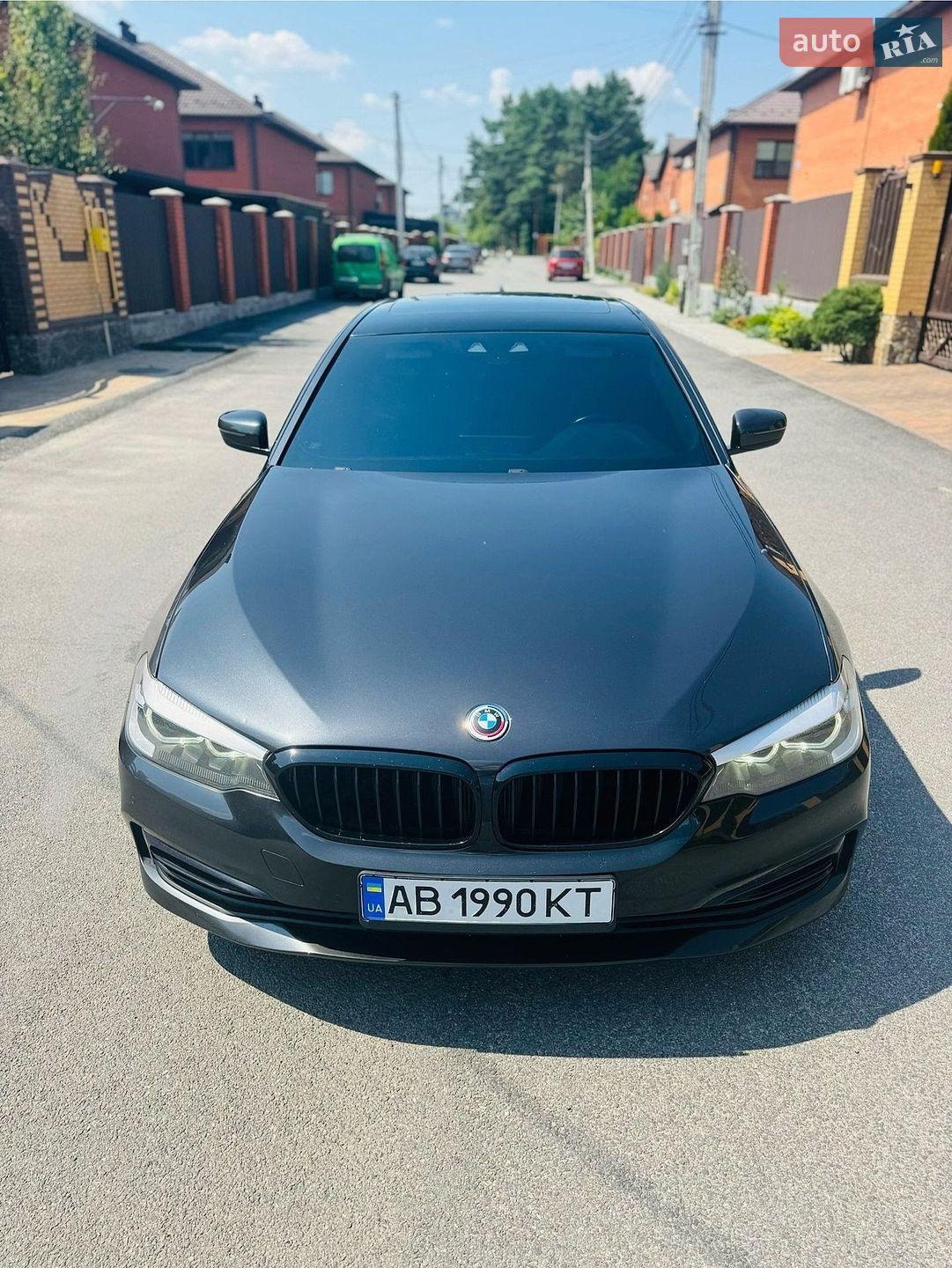 BMW 5 Series 2018 VIN WBAJA7C50KWW19468 фото оголошення 13 з 31