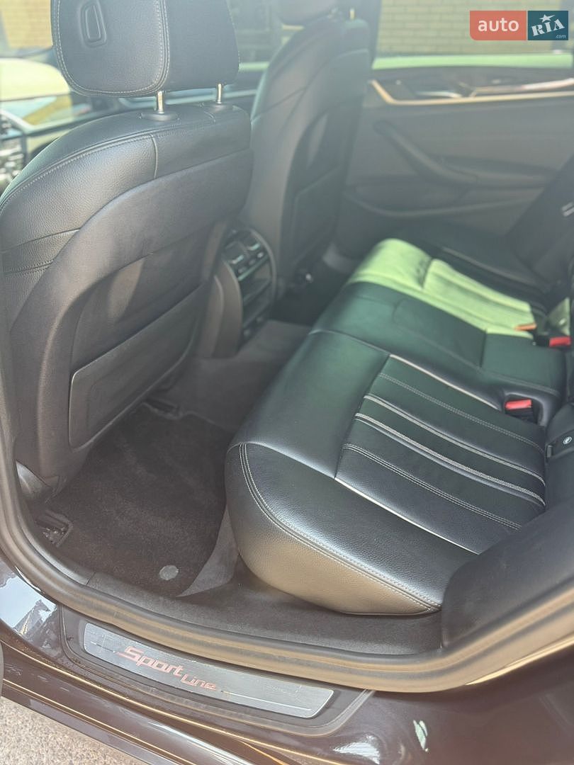 BMW 5 Series 2018 VIN WBAJA7C50KWW19468 фото оголошення 18 з 31