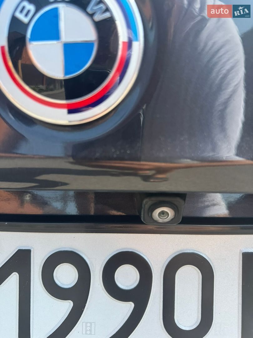 BMW 5 Series 2018 VIN WBAJA7C50KWW19468 фото оголошення 17 з 31