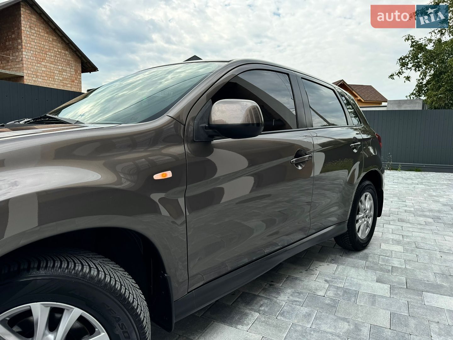 Mitsubishi ASX 2011 VIN JMBXTGA3WBZ008559 фото оголошення 30 з 113
