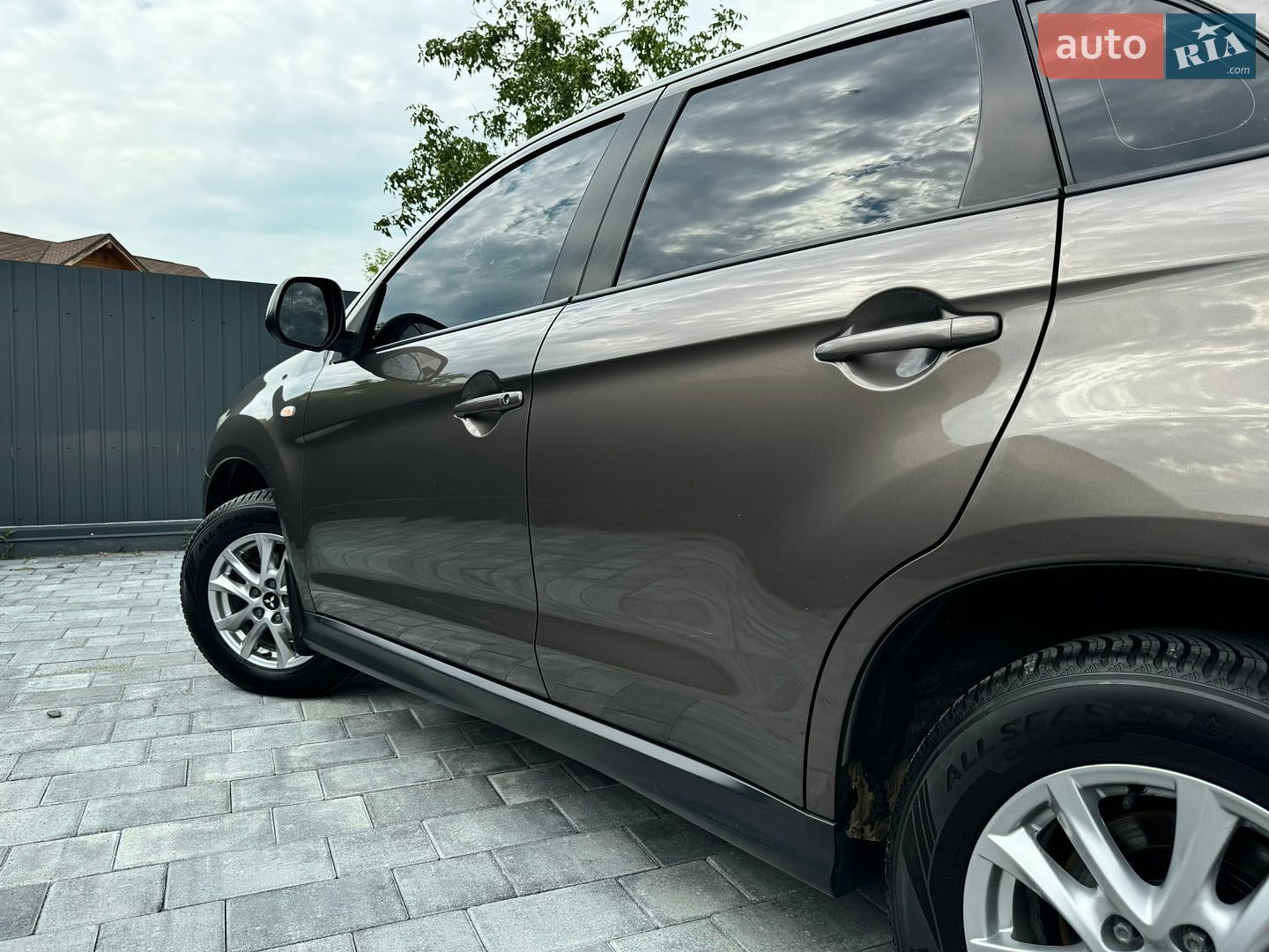 Mitsubishi ASX 2011 VIN JMBXTGA3WBZ008559 фото оголошення 52 з 113
