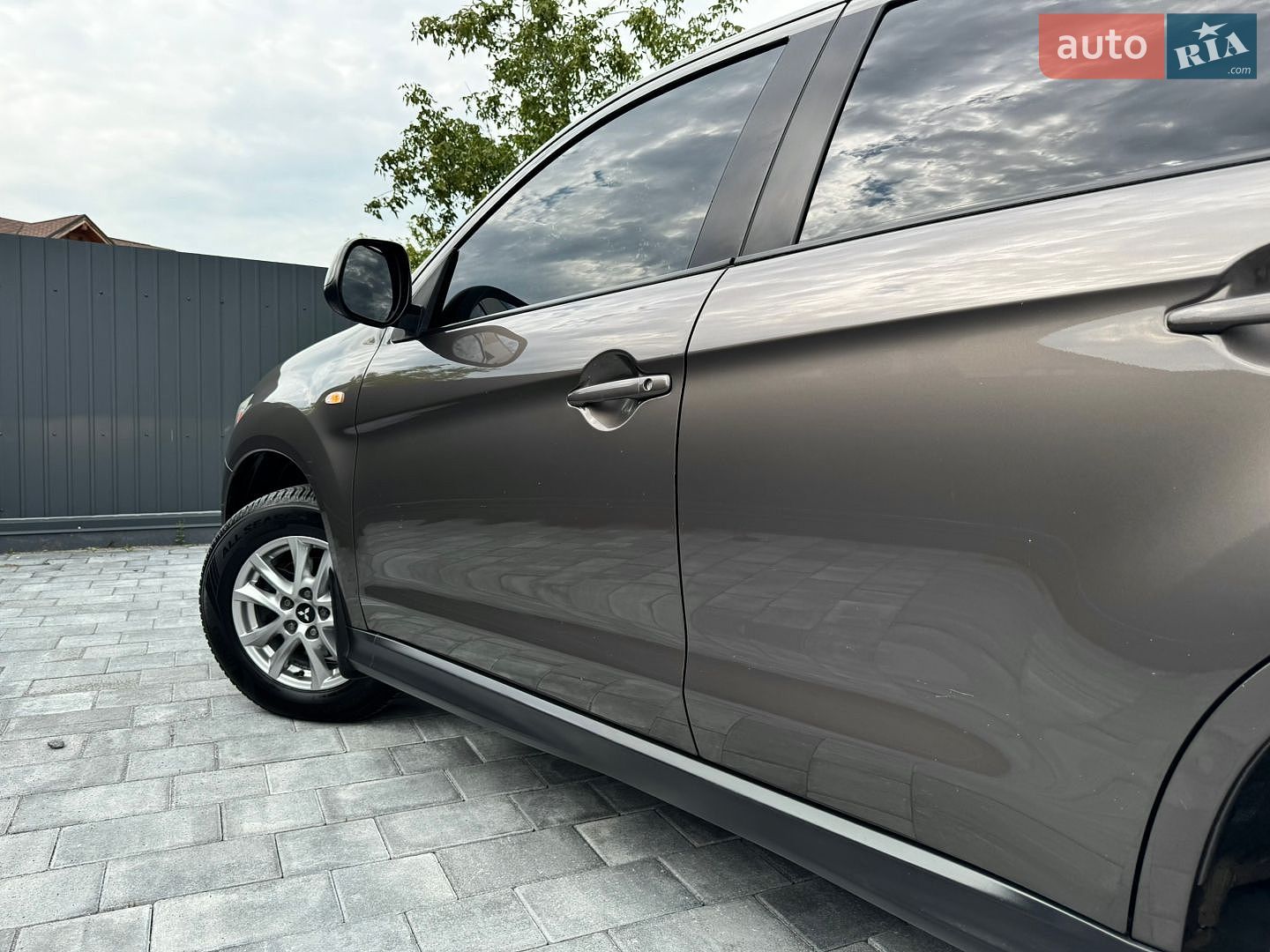 Mitsubishi ASX 2011 VIN JMBXTGA3WBZ008559 фото оголошення 53 з 113