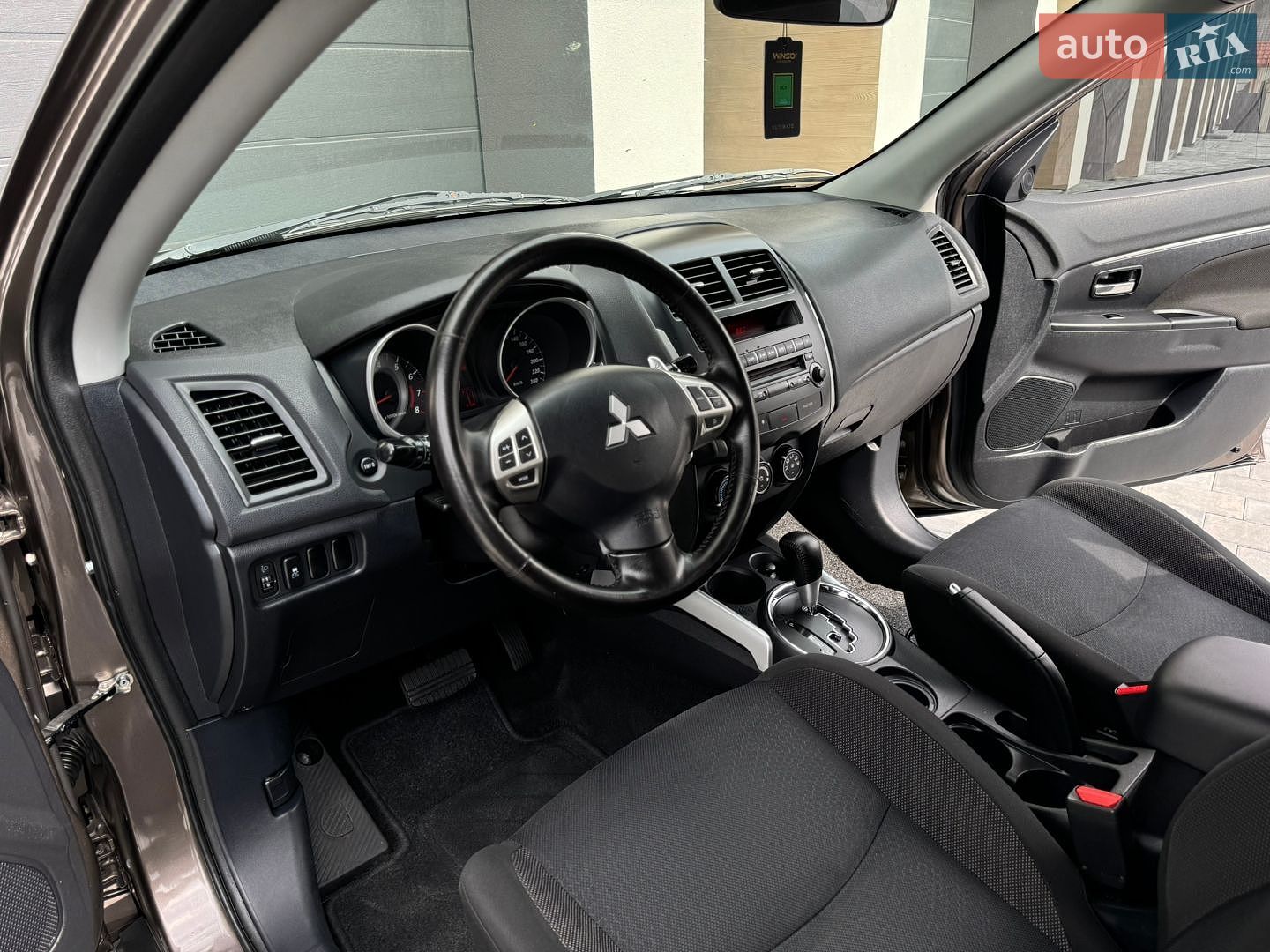 Mitsubishi ASX 2011 VIN JMBXTGA3WBZ008559 фото оголошення 68 з 113