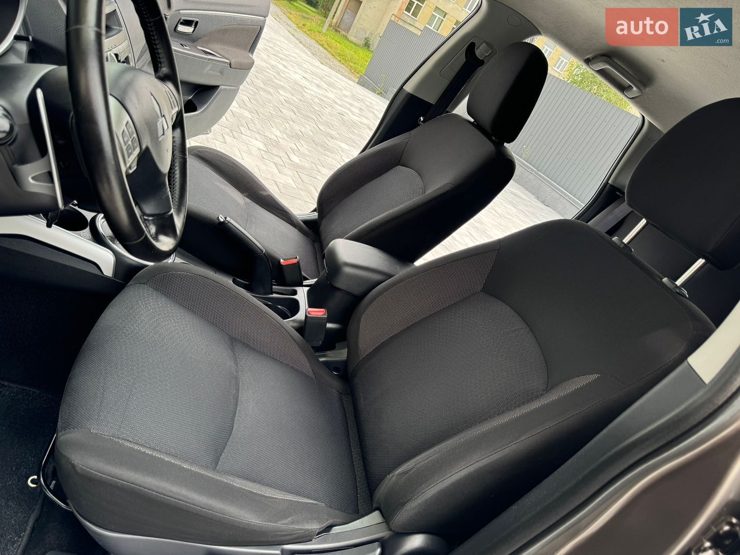 Mitsubishi ASX 2011 VIN JMBXTGA3WBZ008559 фото оголошення 69 з 113