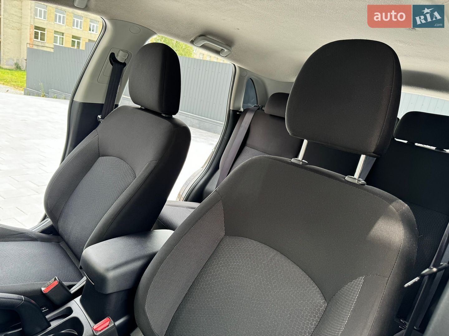 Mitsubishi ASX 2011 VIN JMBXTGA3WBZ008559 фото оголошення 70 з 113