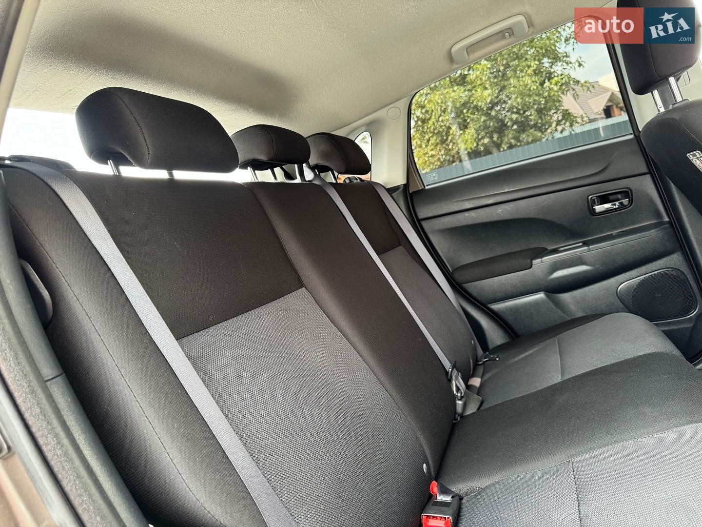 Mitsubishi ASX 2011 VIN JMBXTGA3WBZ008559 фото оголошення 97 з 113