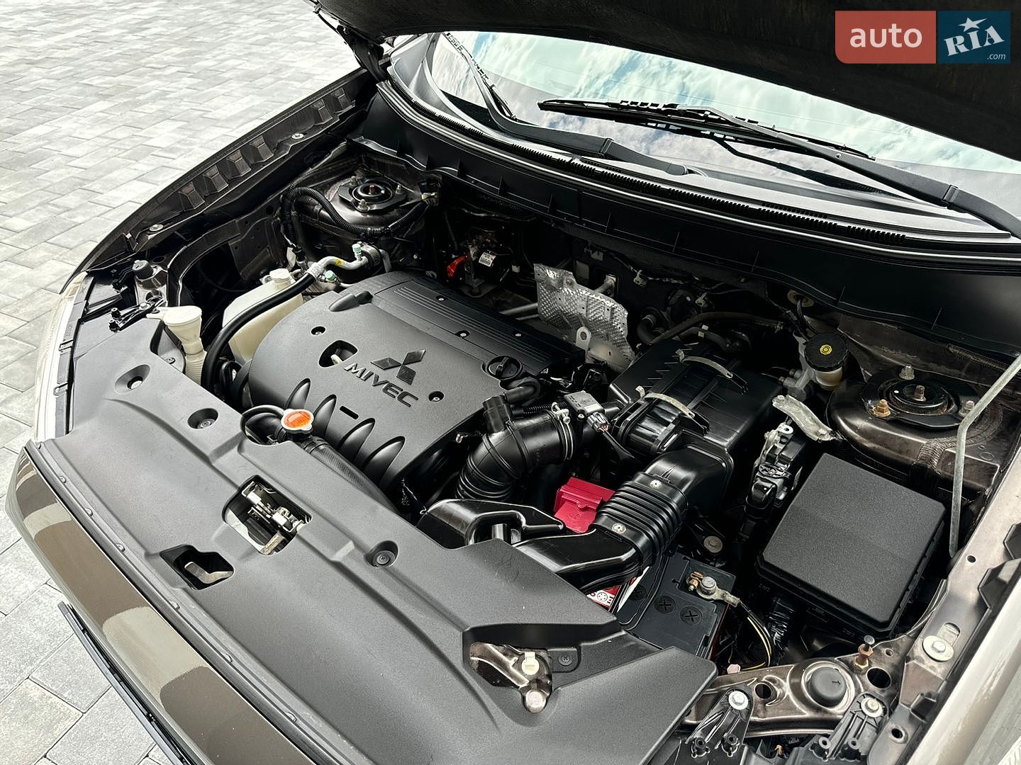 Mitsubishi ASX 2011 VIN JMBXTGA3WBZ008559 фото оголошення 106 з 113