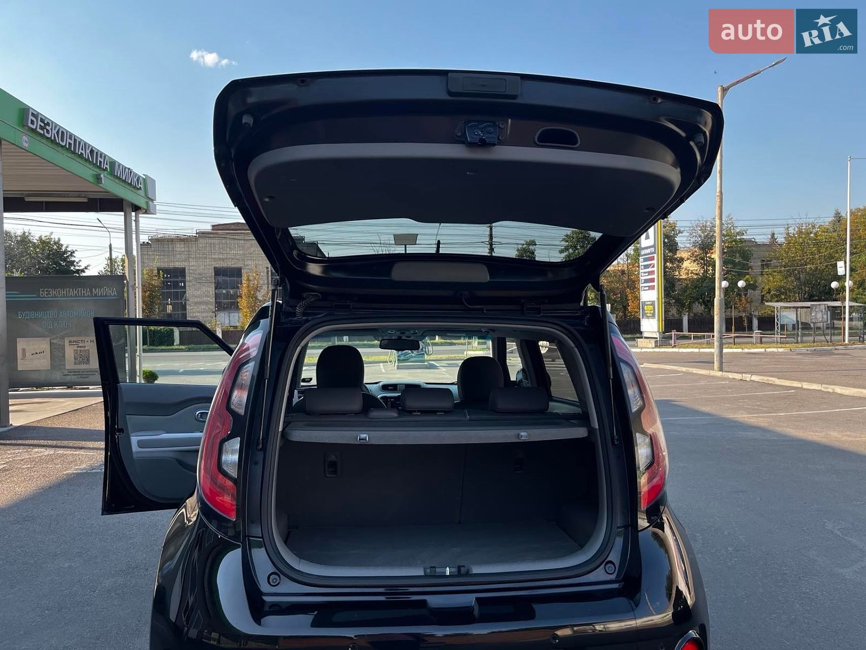 Kia Soul EV 2018 VIN KNAJX81EFJ7024425 фото оголошення 25 з 29