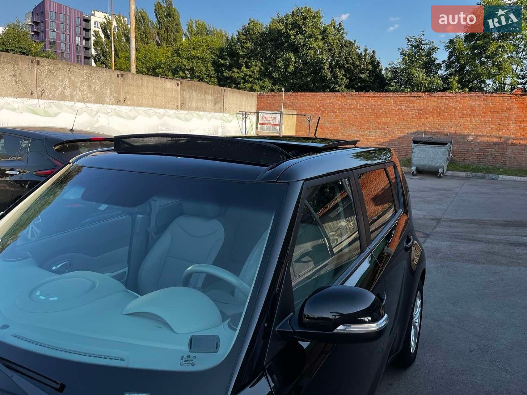 Kia Soul EV 2018 VIN KNAJX81EFJ7024425 фото оголошення 18 з 29