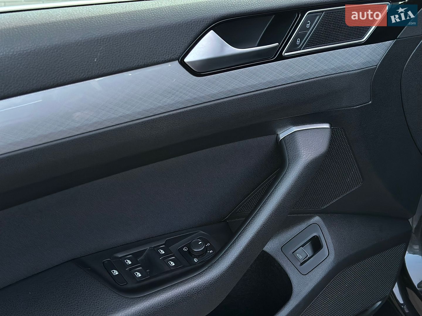 Volkswagen Passat 2021 VIN WVWZZZ3CZME026555 фото оголошення 31 з 69
