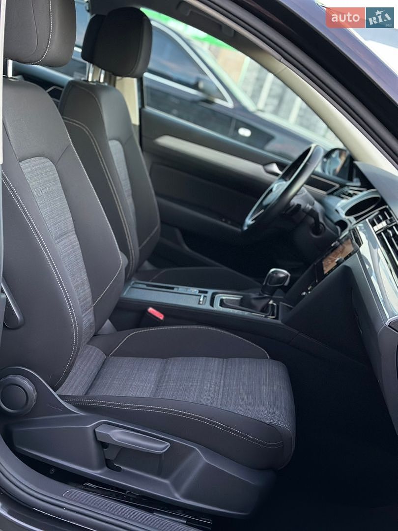 Volkswagen Passat 2021 VIN WVWZZZ3CZME026555 фото оголошення 46 з 69