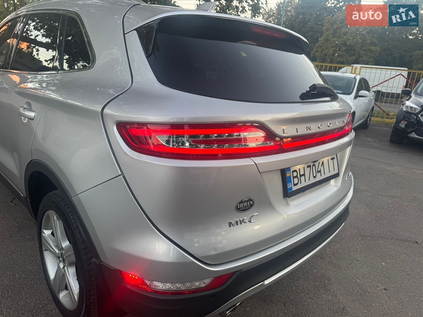 Lincoln MKC 2017 VIN 5LMCJ1D96HUL45460 фото оголошення 17 з 33