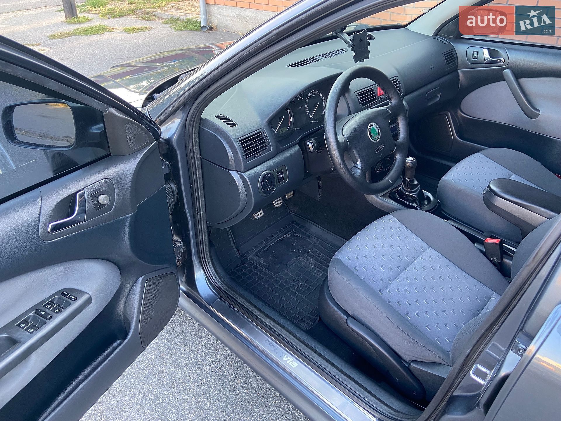 Skoda Octavia 2009 VIN TMBDX41U99B011277 фото оголошення 9 з 15