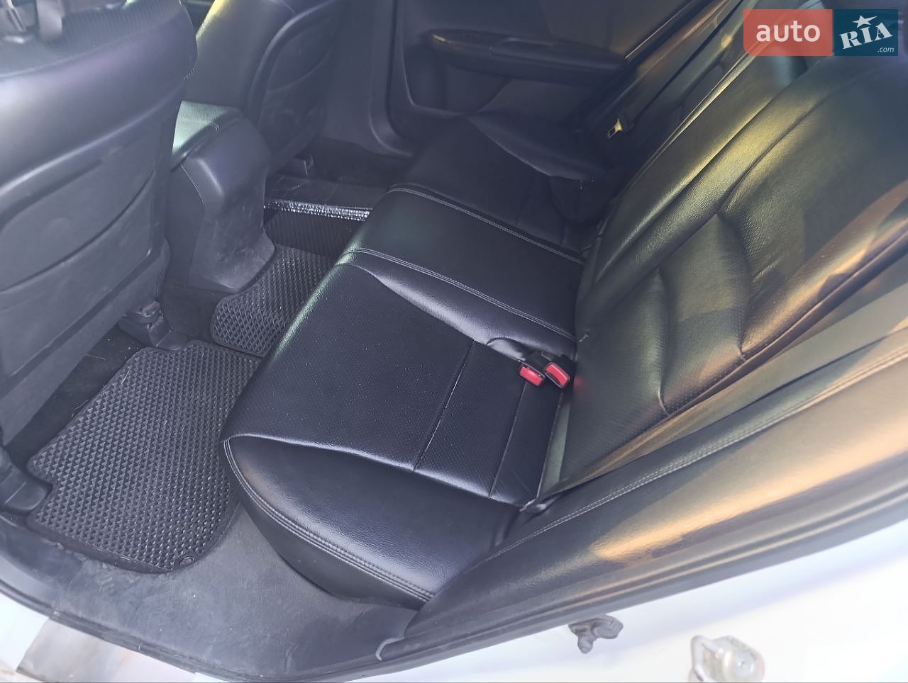 Honda Accord 2014 VIN 1HGCR2F58EA271862 фото оголошення 8 з 13