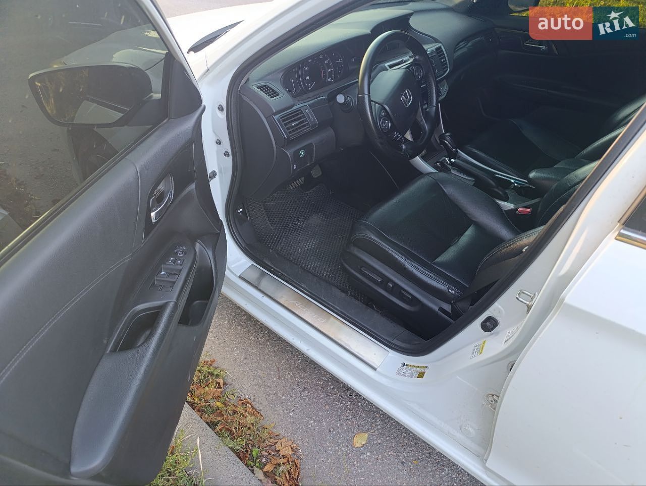Honda Accord 2014 VIN 1HGCR2F58EA271862 фото оголошення 5 з 13