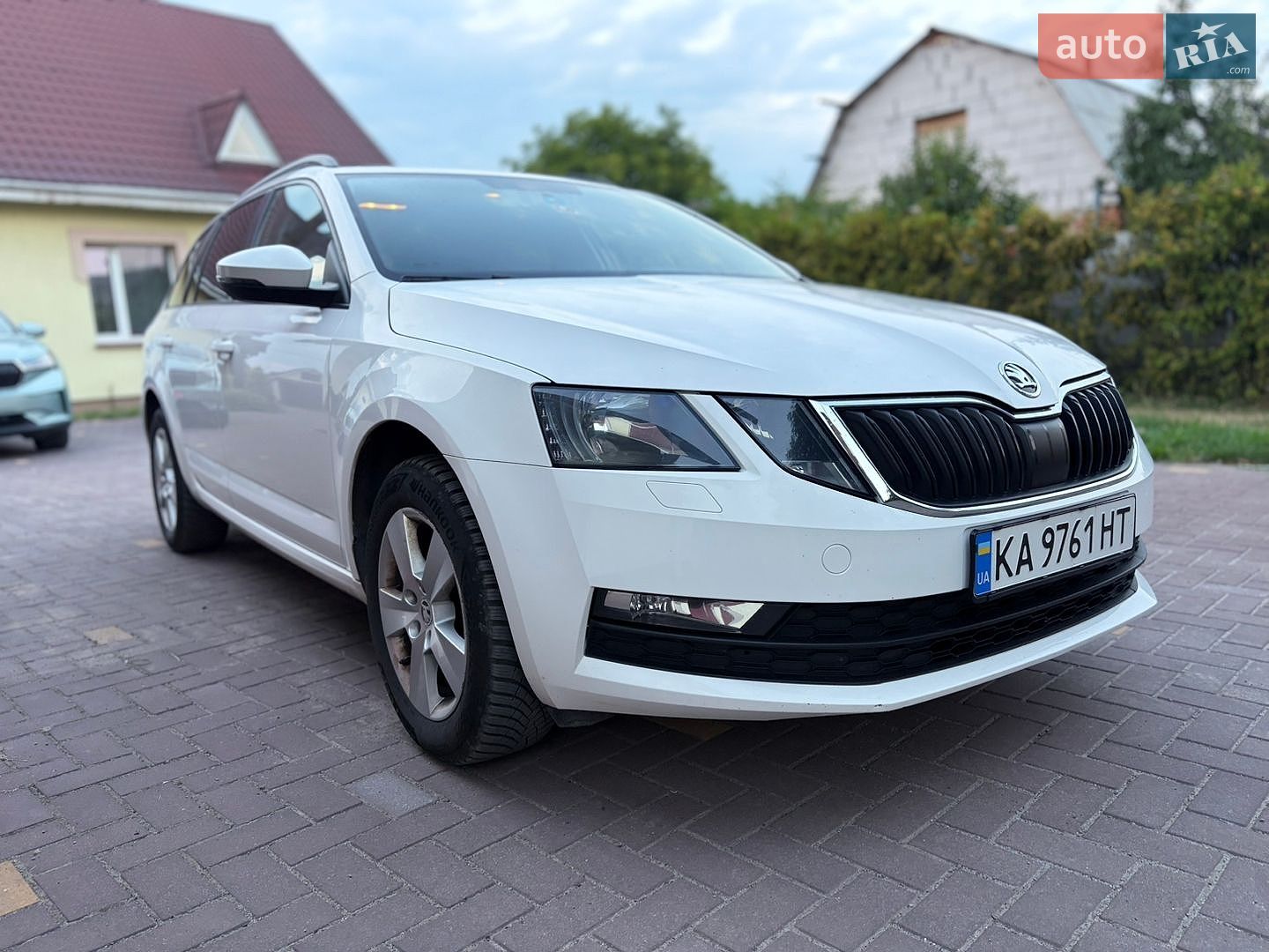 Skoda Octavia 2018 VIN TMBJG7NE6J0362591 фото оголошення 2 з 13
