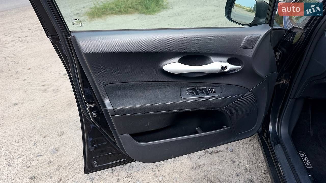 Toyota Auris 2010 VIN NMTKV56E00R064366 фото оголошення 14 з 26