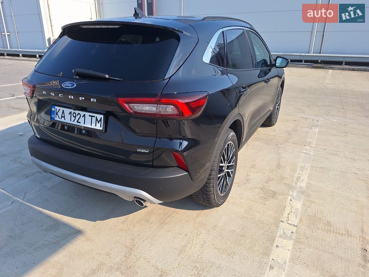 Ford Escape 2024 VIN 1FMCU0E11RUB20121 фото оголошення 2 з 21