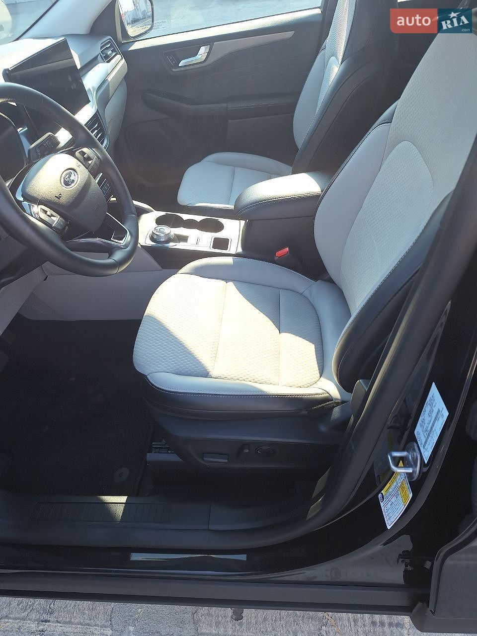 Ford Escape 2024 VIN 1FMCU0E11RUB20121 фото оголошення 11 з 21
