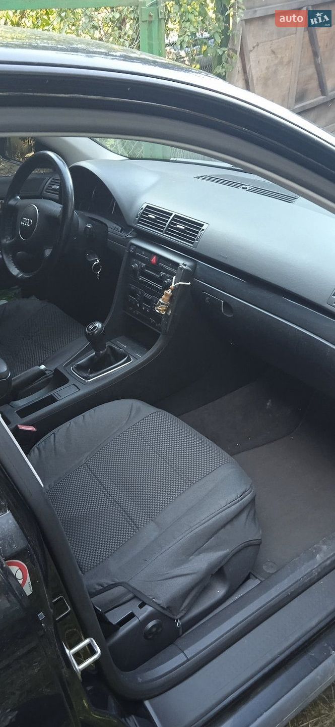 Audi A4 2001 VIN WAUZZZ8EZ1A026644 фото оголошення 2 з 20