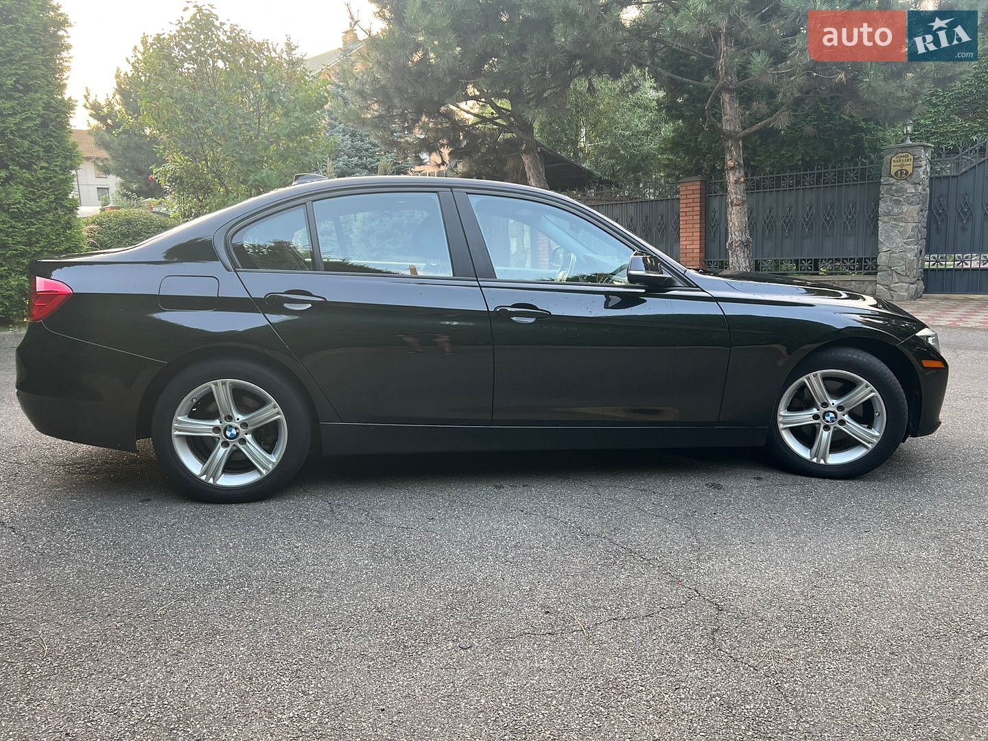 BMW 3 Series 2014 VIN WBA3B5G57FNS16524 фото оголошення 9 з 18