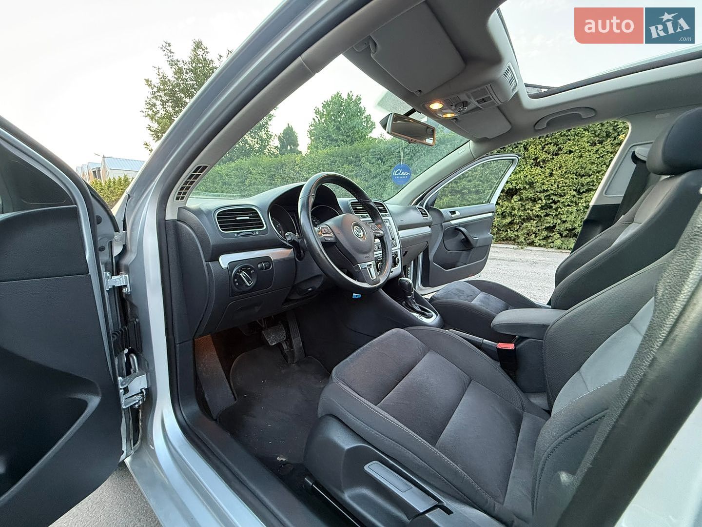 Volkswagen Golf 2012 VIN WVWZZZ1KZBM716217 фото оголошення 60 з 121