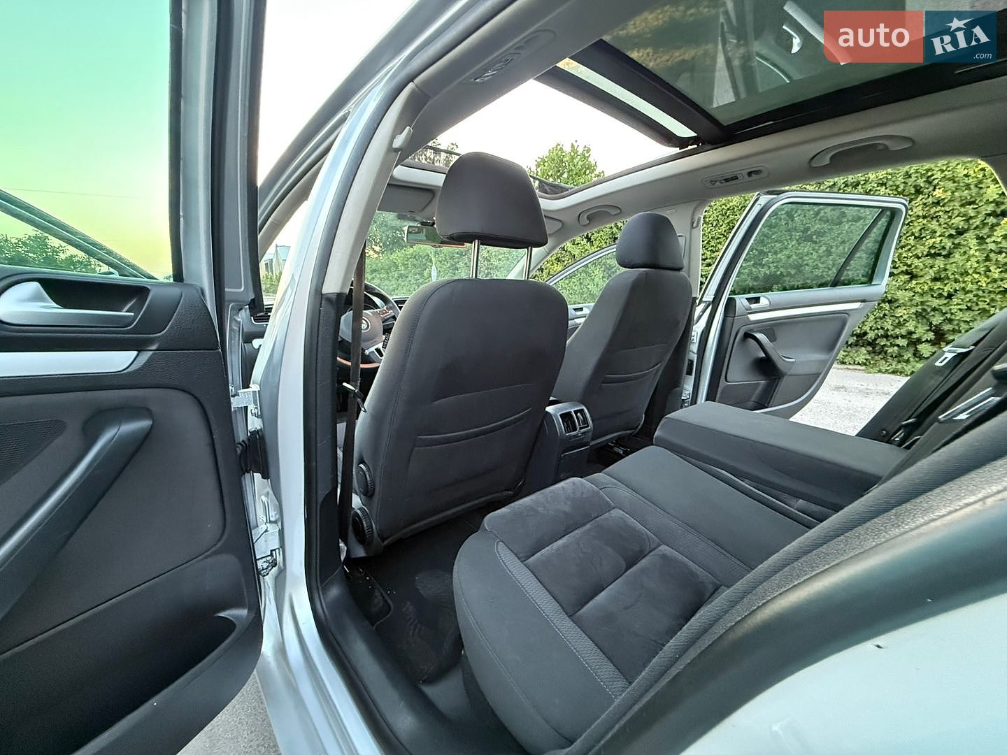 Volkswagen Golf 2012 VIN WVWZZZ1KZBM716217 фото оголошення 66 з 121