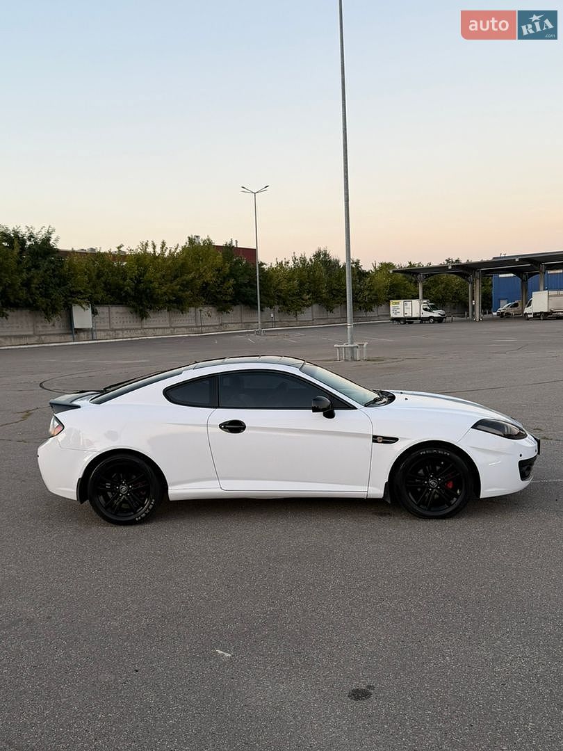 Hyundai Coupe 2008 VIN KMHHN61DP8U297200 фото оголошення 5 з 25