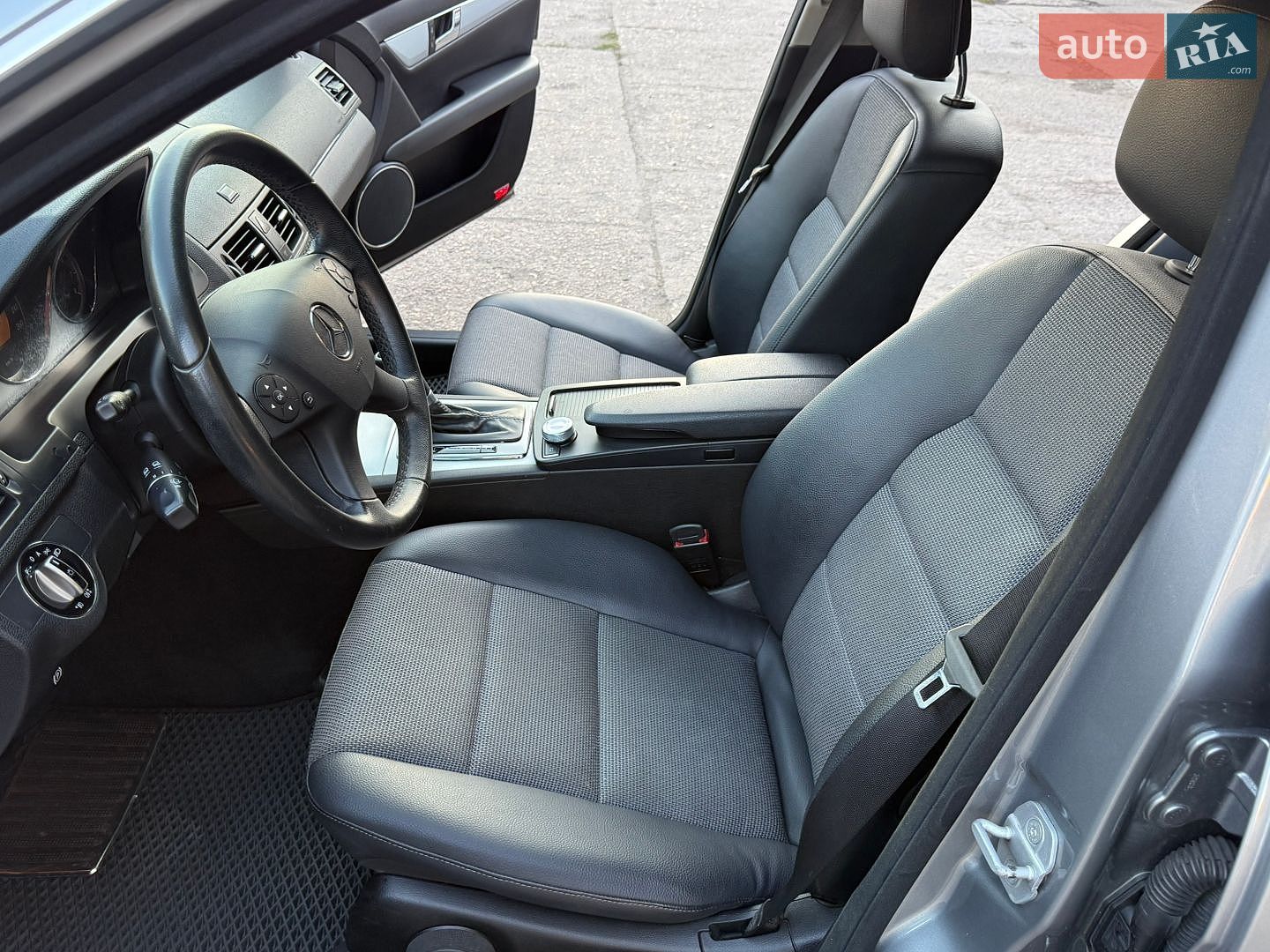Mercedes-Benz C-Class 2009 VIN WDD2040871F458048 фото оголошення 7 з 45