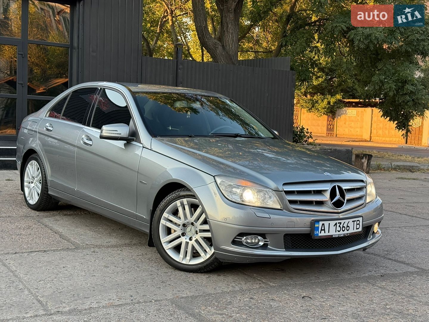 Mercedes-Benz C-Class 2009 VIN WDD2040871F458048 фото оголошення 8 з 45