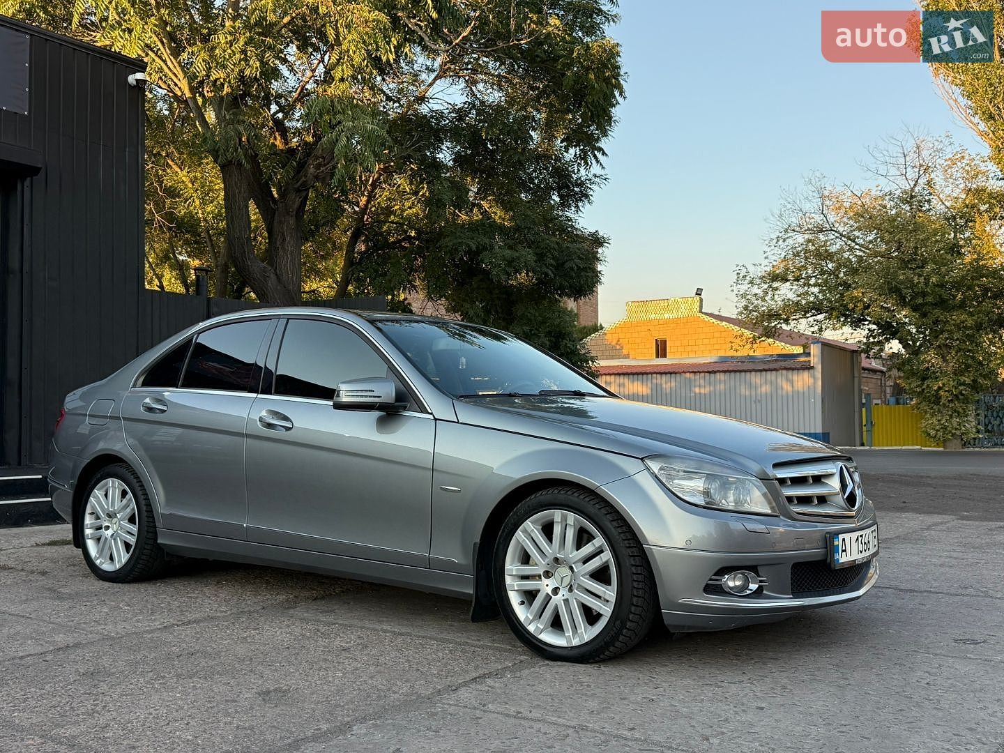 Mercedes-Benz C-Class 2009 VIN WDD2040871F458048 фото оголошення 31 з 45