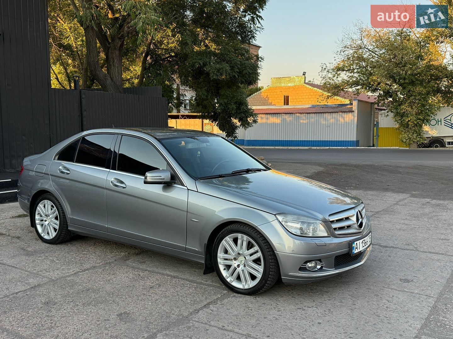 Mercedes-Benz C-Class 2009 VIN WDD2040871F458048 фото оголошення 32 з 45