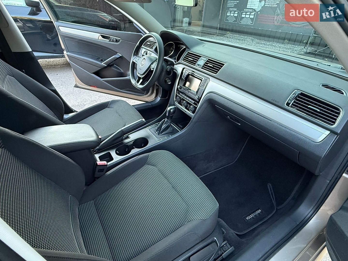 Mercedes-Benz C-Class 2009 VIN WDD2040871F458048 фото оголошення 41 з 45
