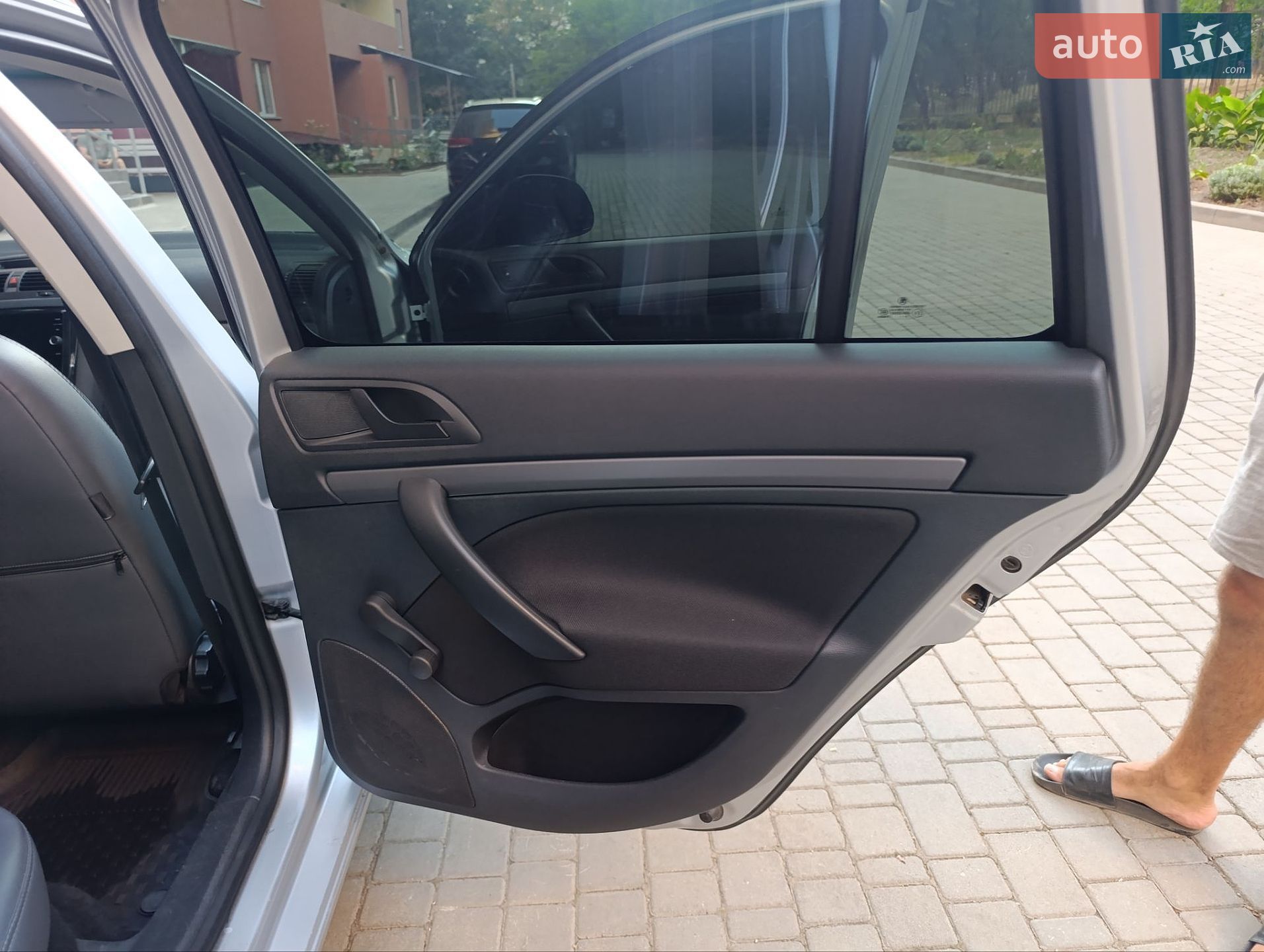 Skoda Octavia 2010 VIN TMBJJ21Z0B2038863 фото оголошення 10 з 23