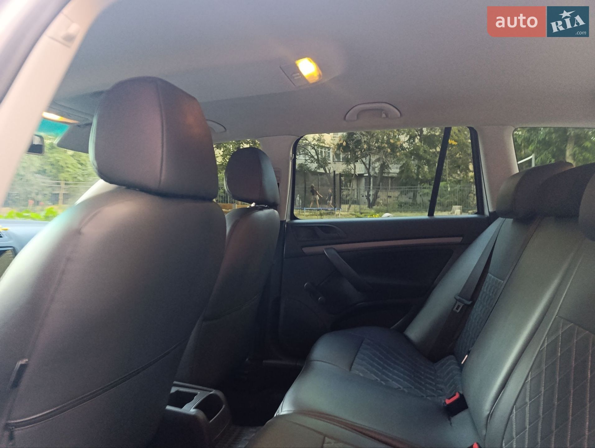 Skoda Octavia 2010 VIN TMBJJ21Z0B2038863 фото оголошення 18 з 23