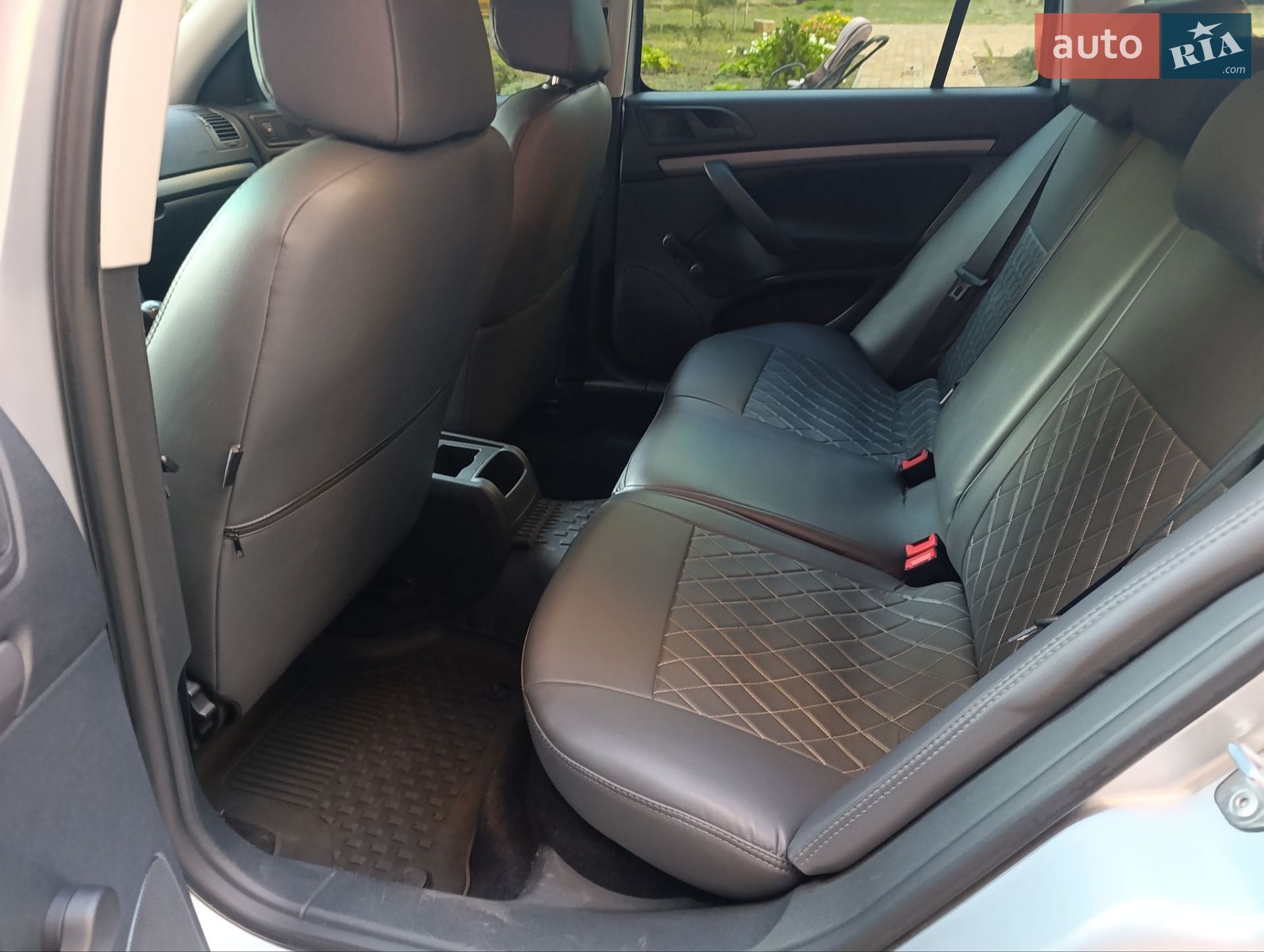 Skoda Octavia 2010 VIN TMBJJ21Z0B2038863 фото оголошення 17 з 23